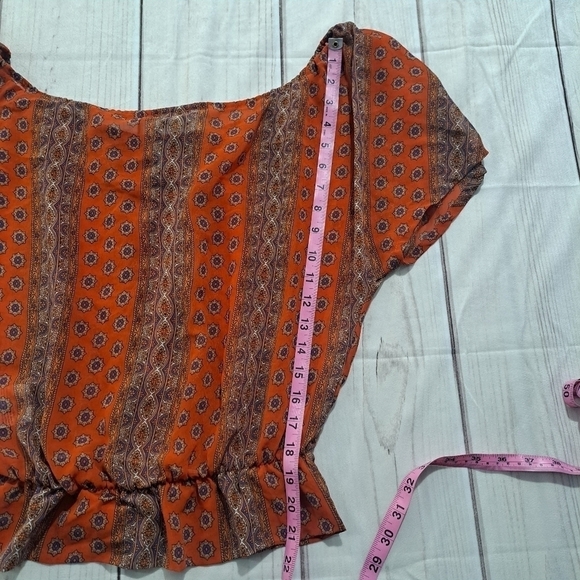 3 FOR 12 SALE Guess Boho Top Size Small - Picture 7 of 12